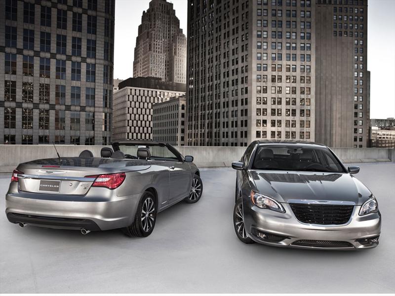 Chrysler 200 S Convertible y Sedan