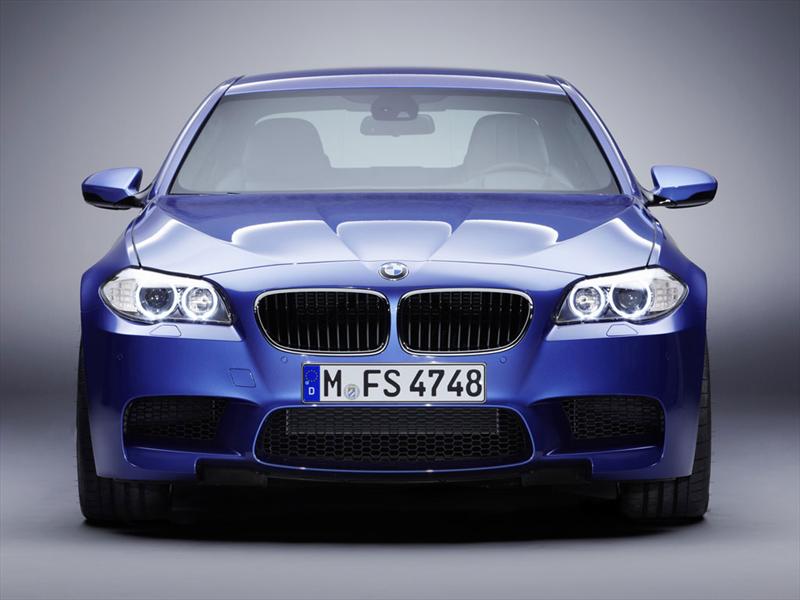 BMW M5 2012