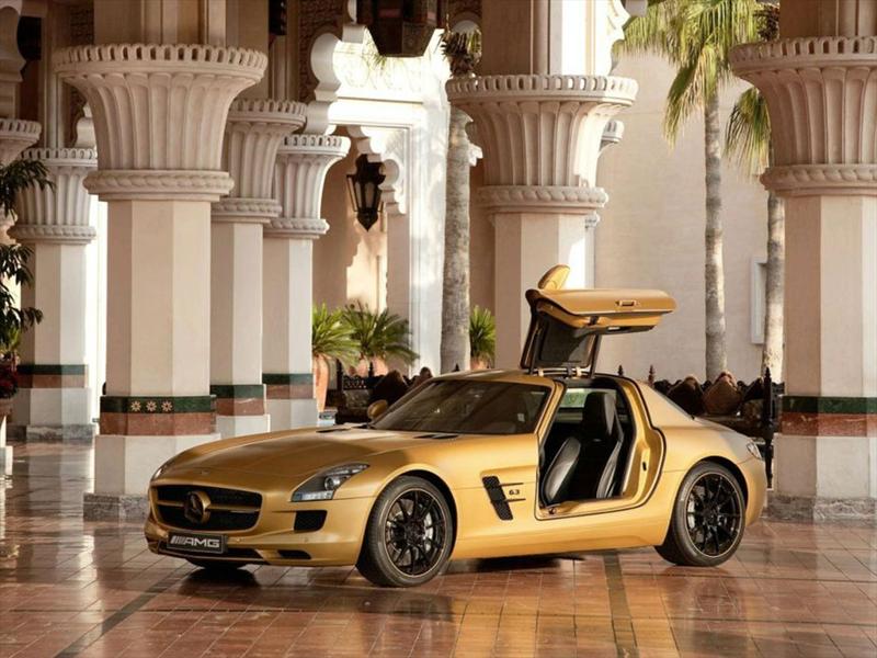 SLS AMG Gold Desert