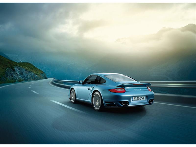 Porsche 911 Turbo S 2011