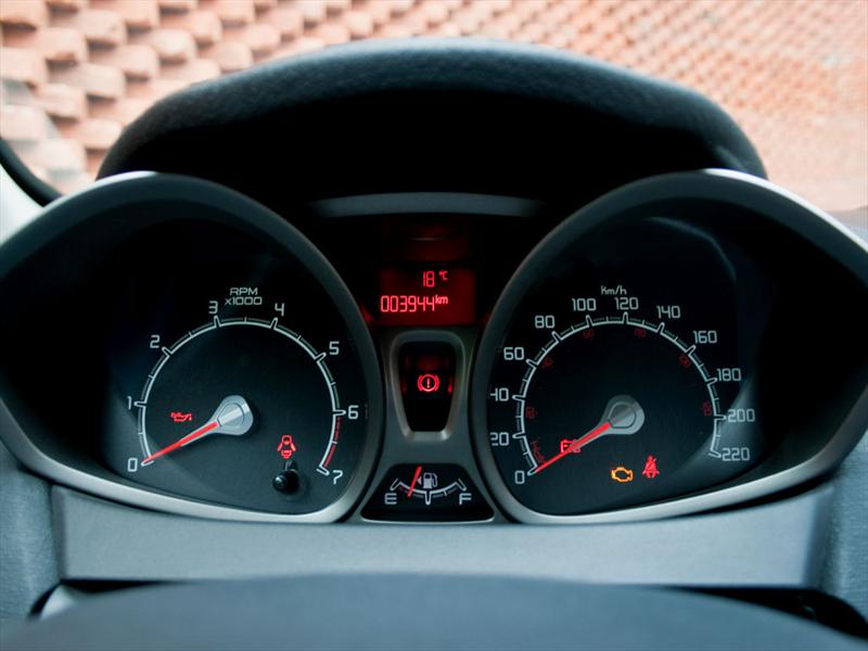 Ford Fiesta Sedán 2011
