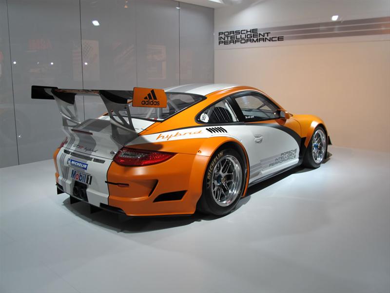 Porsche 911 GT3 R Hybrid