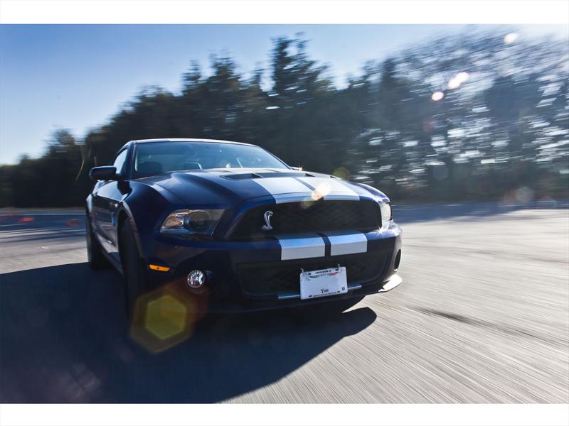 Ford Mustang Shelby GT500 2011