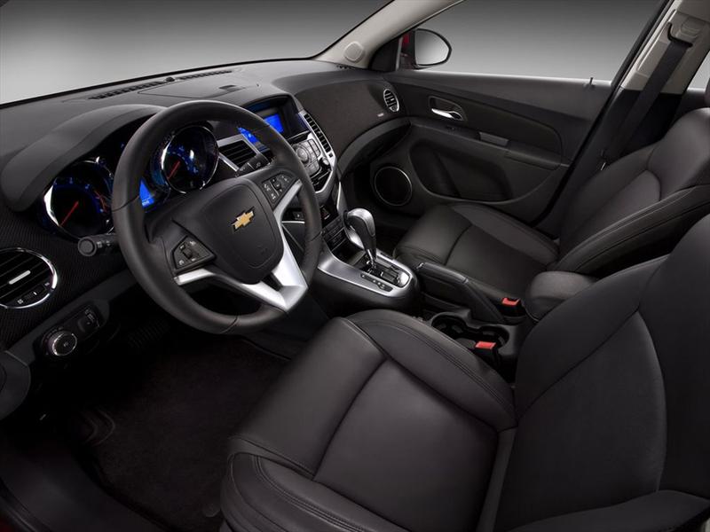 Chevrolet Cruze 2LT RS