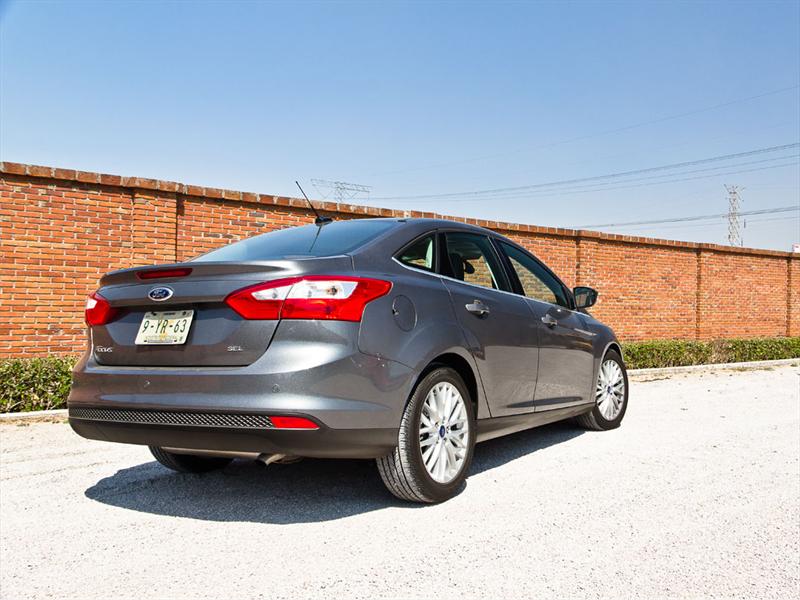 Ford Focus SEL Plus 2012