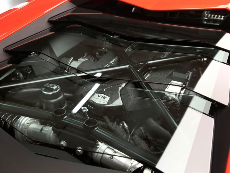 Lamborghini Aventador LP700-4