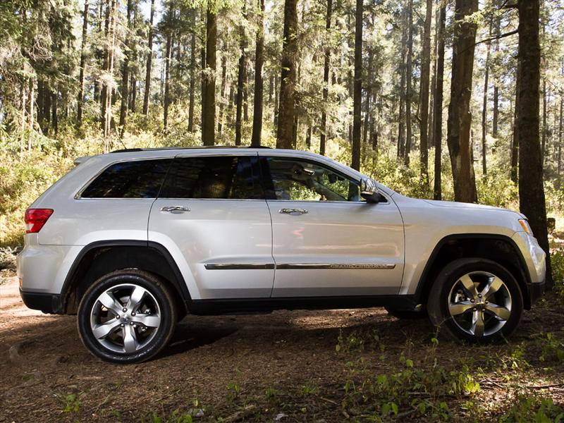Grand Cherokee Overland 4x4 V8 HEMI 2011