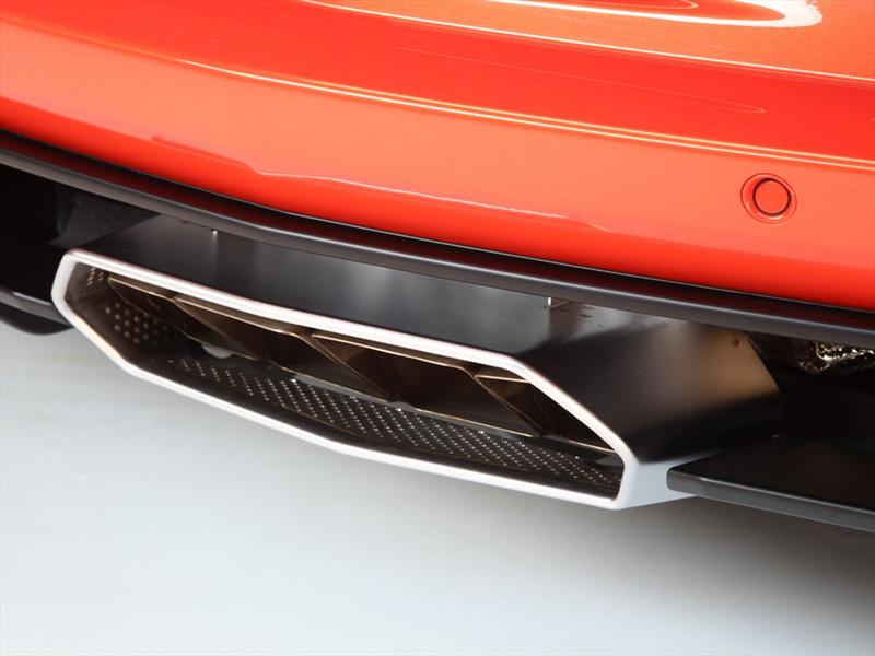 Lamborghini Aventador LP700-4