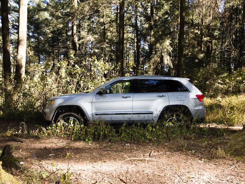 Grand Cherokee Overland 4x4 V8 HEMI 2011