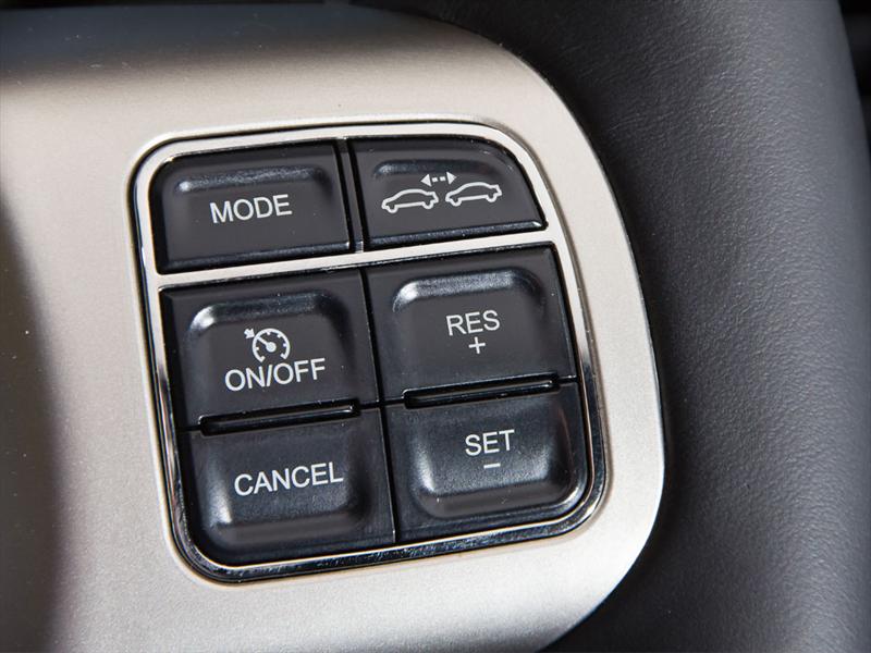 Grand Cherokee Overland 4x4 V8 HEMI 2011