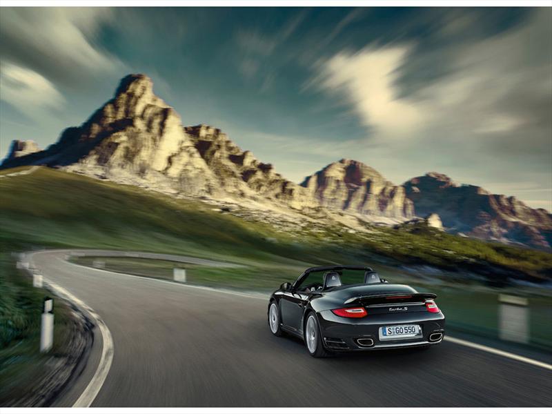 Porsche 911 Turbo S 2011