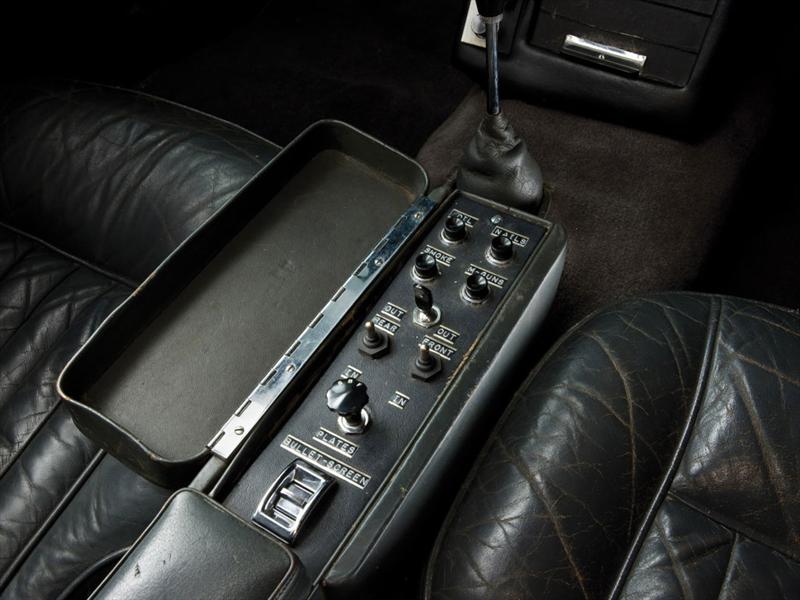 El Aston Martin DB5 de James Bond se subastará