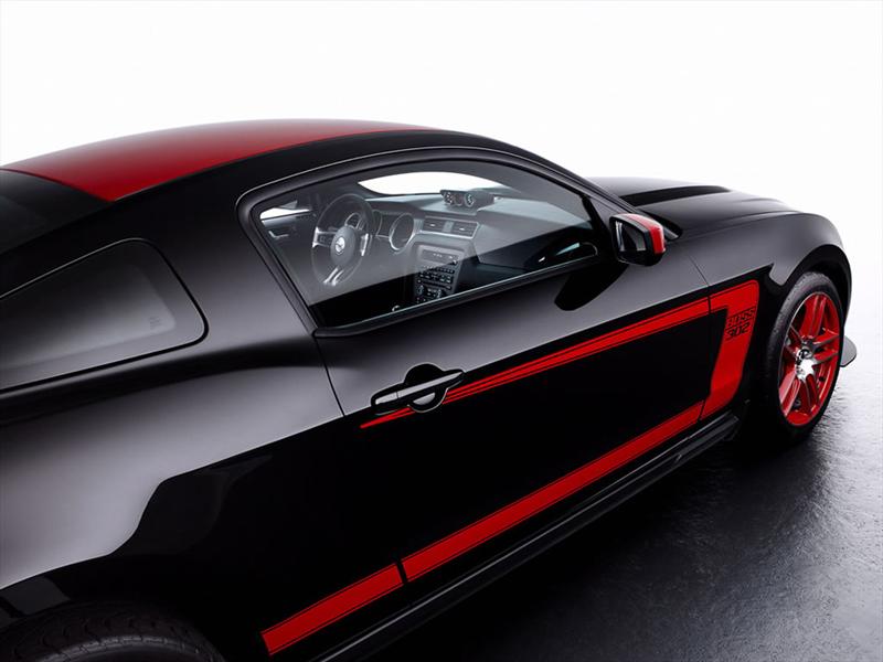 Ford Mustang Boss 302 2012 Laguna Seca