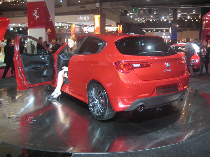 Alfa Romeo Giulietta en París 2010