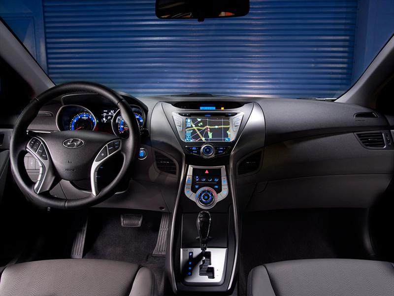 Hyundai Elantra 2011