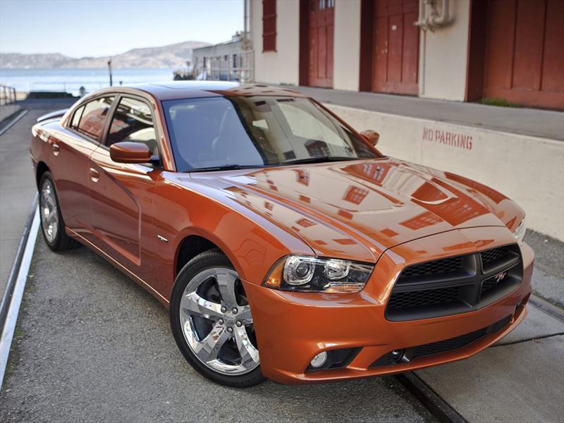 Auto Grande  Dodge Charger