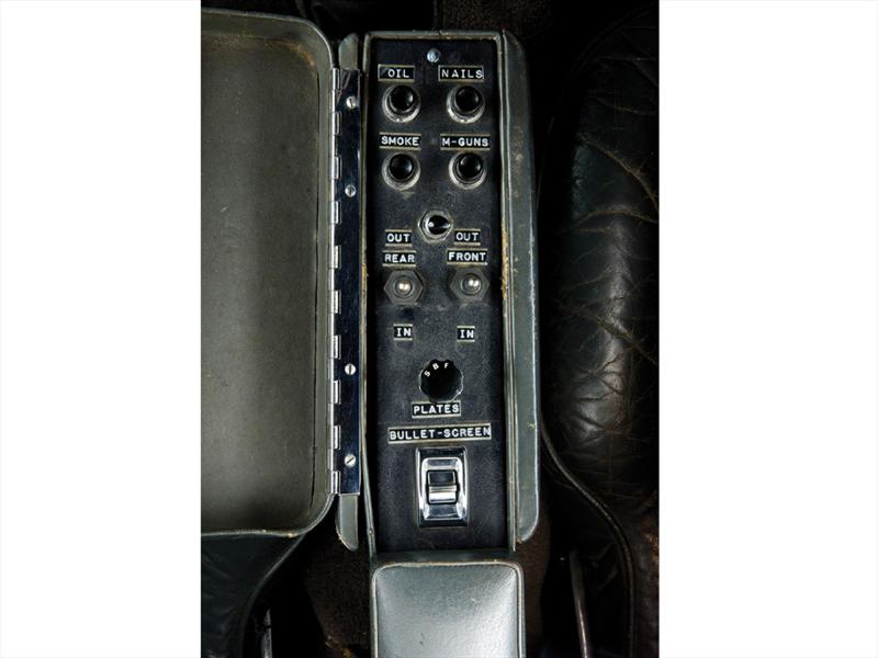 El Aston Martin DB5 de James Bond se subastará