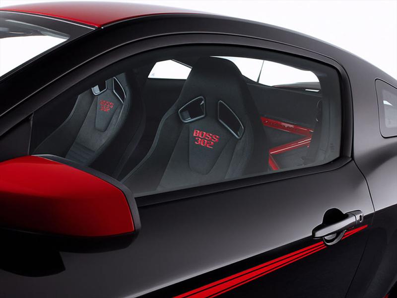 Ford Mustang Boss 302 2012 Laguna Seca