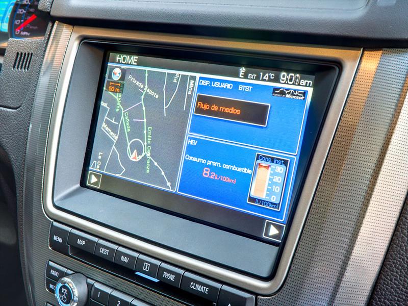 Ford Fusion Hybrid 2011