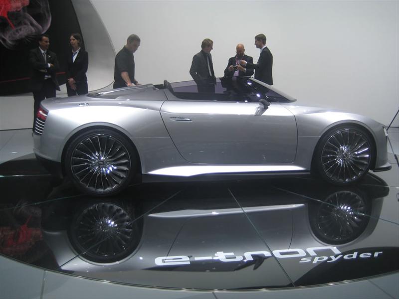 Audi E-Tron Spyder Concept