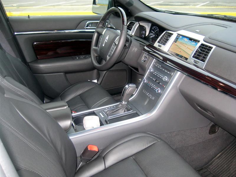 Lincoln MKS EcoBoost 2011 