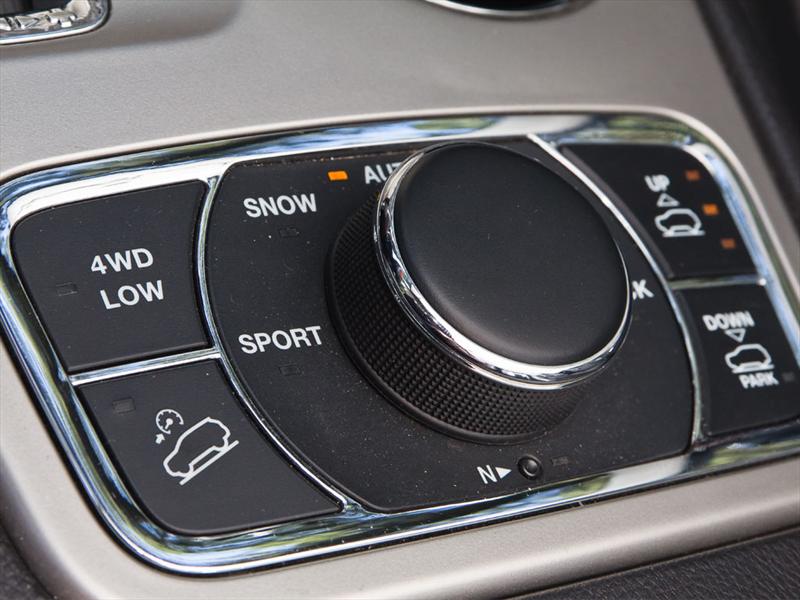 Grand Cherokee Overland 4x4 V8 HEMI 2011