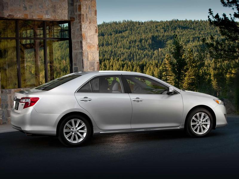 Toyota Camry 2012