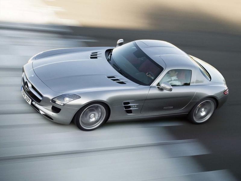 Mercedes Benz SLS AMG Gullwing
