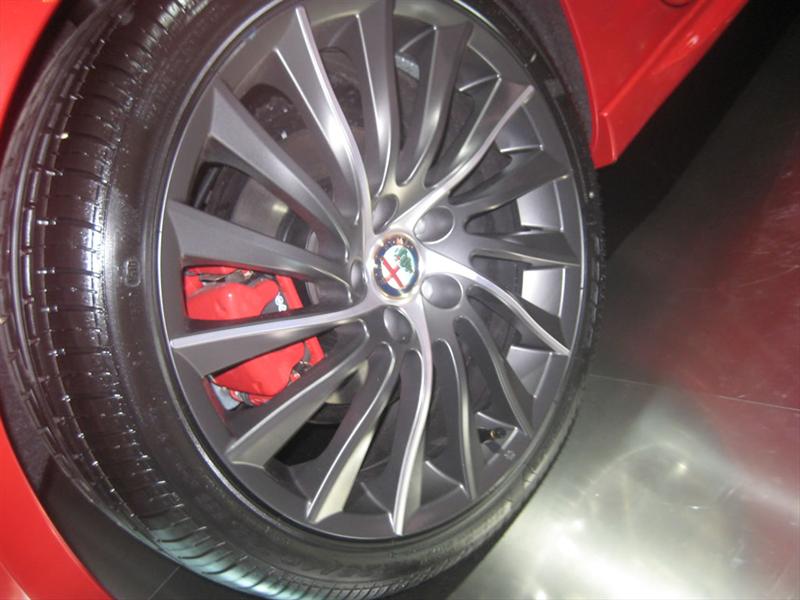 Alfa Romeo Giulietta en París 2010