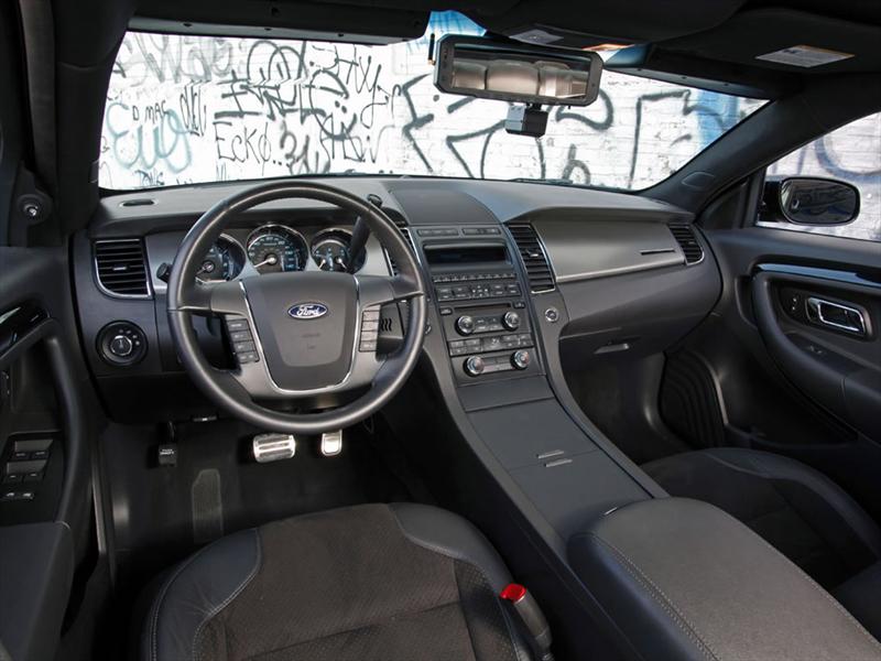 Ford Police Interceptor Stealth