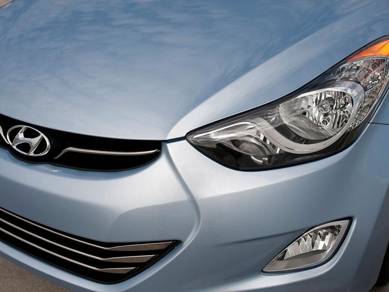 Hyundai Elantra 2011