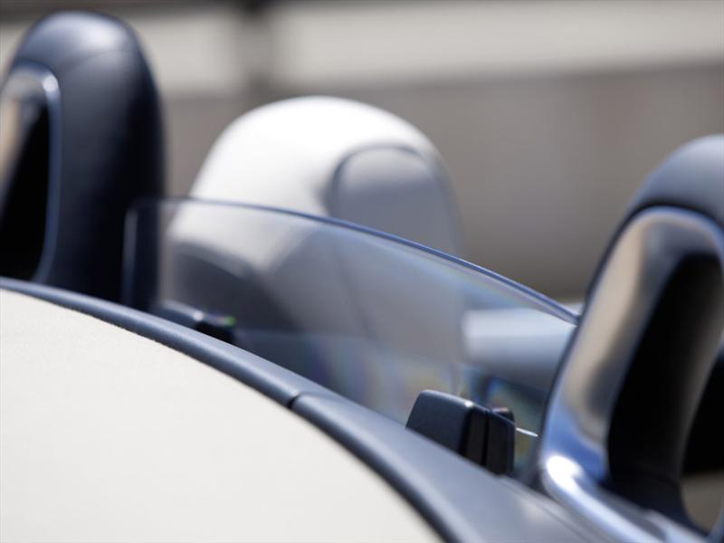 Mercedes-Benz SLS 63 AMG Roadster 2012