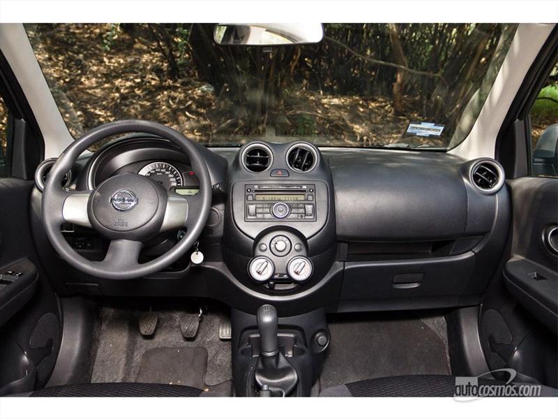 Nissan March 2011 prueba