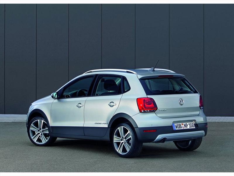 Volkswagen CrossPolo 2011