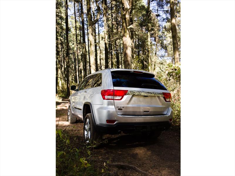 Grand Cherokee Overland 4x4 V8 HEMI 2011
