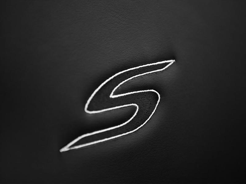 Chrysler 200 S Convertible y Sedan