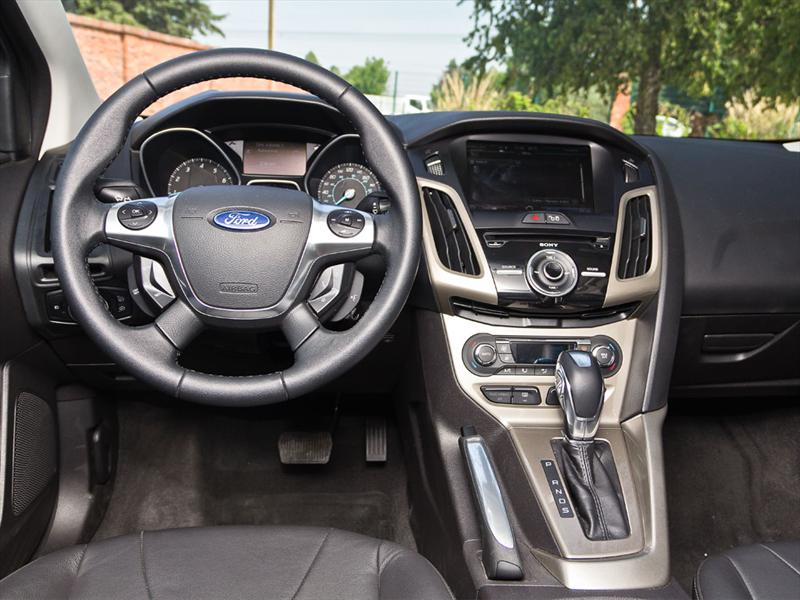 Ford Focus SEL Plus 2012