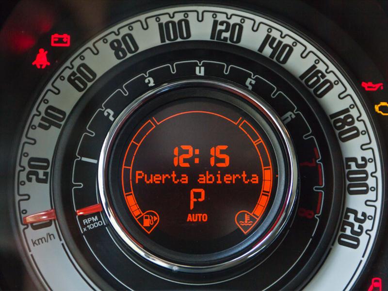 FIAT 500 Lounge 2012