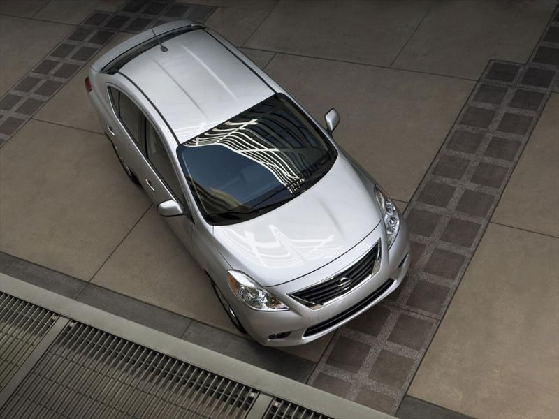Nissan Versa 2012
