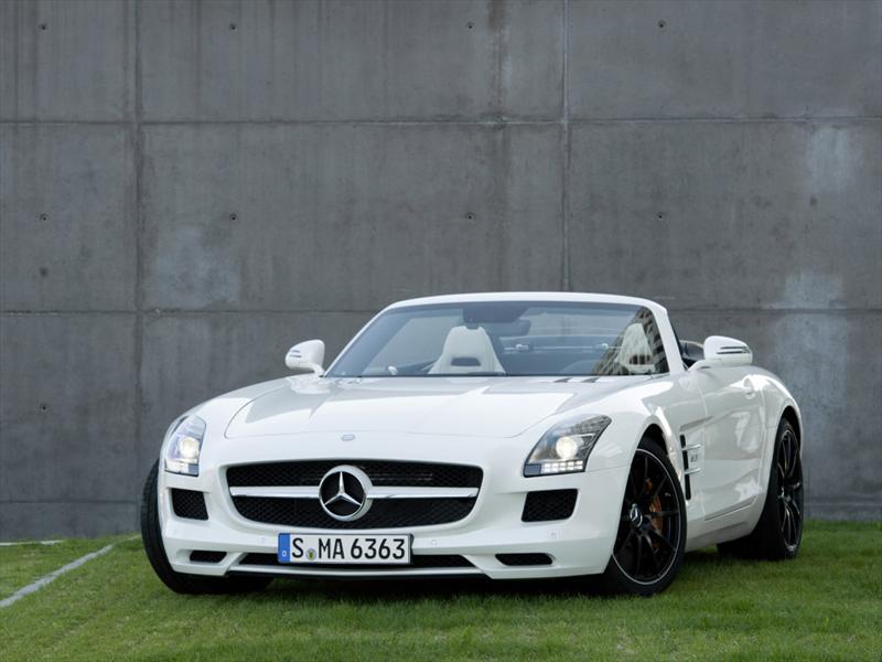 Mercedes-Benz SLS 63 AMG Roadster 2012