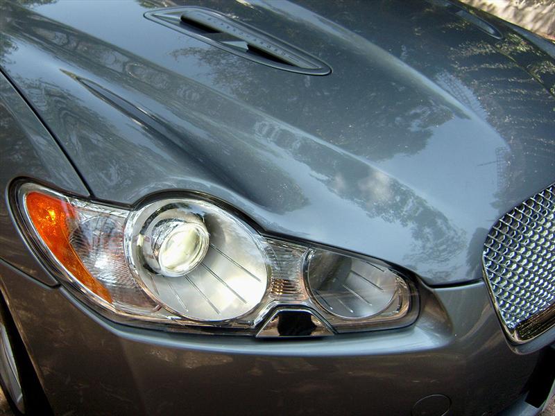 Jaguar XFR 2010