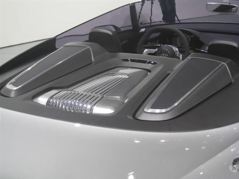 Audi E-Tron Spyder Concept