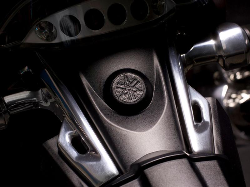 Yamaha VMax por Hermés