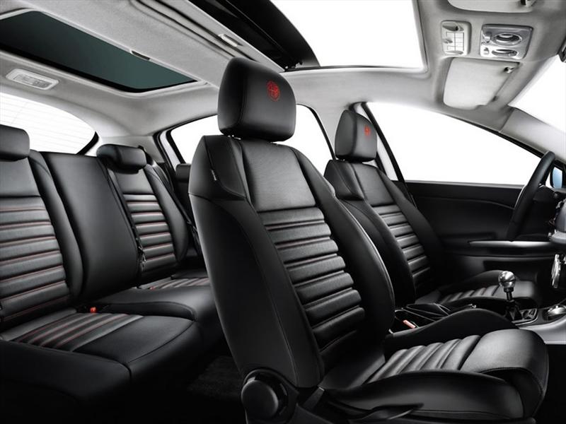 Alfa Romeo Giulietta Quadrifoglio Verde 2012