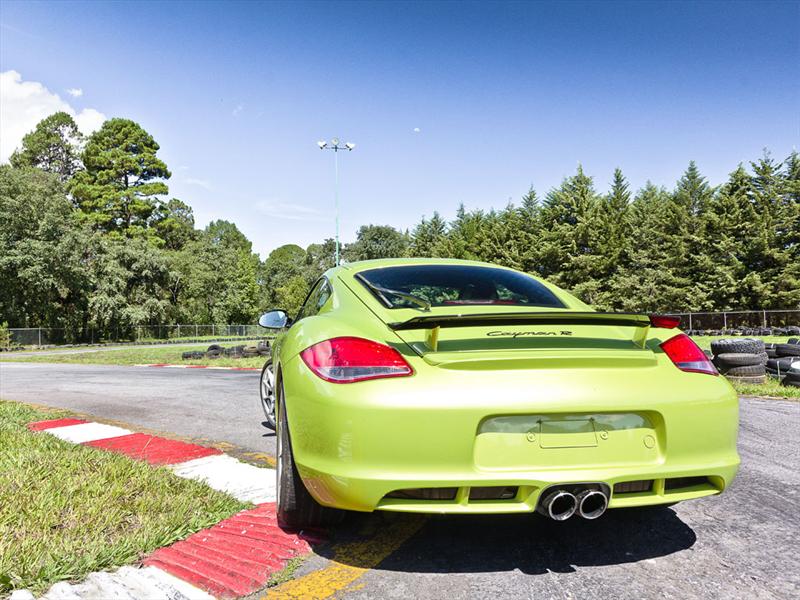 Porsche Cayman R prueba