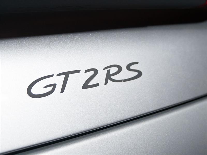 Porsche 911 GT2 RS