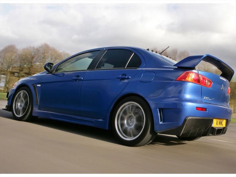 Mitsubishi Lancer Evo X FQ-400