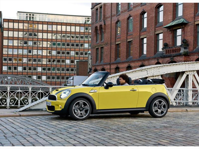 MINI Cabrio 2009
