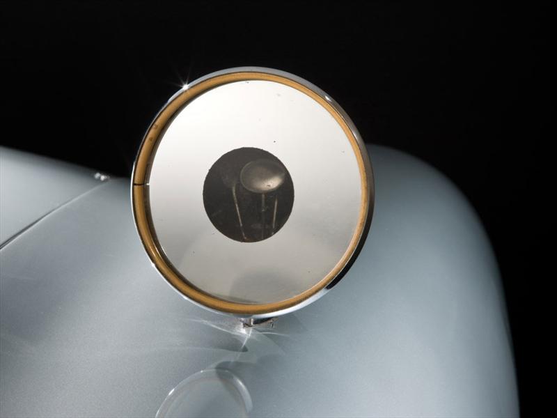 El Aston Martin DB5 de James Bond se subastará