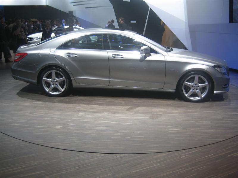 Mercedes Benz CLS 2011 en París 2010